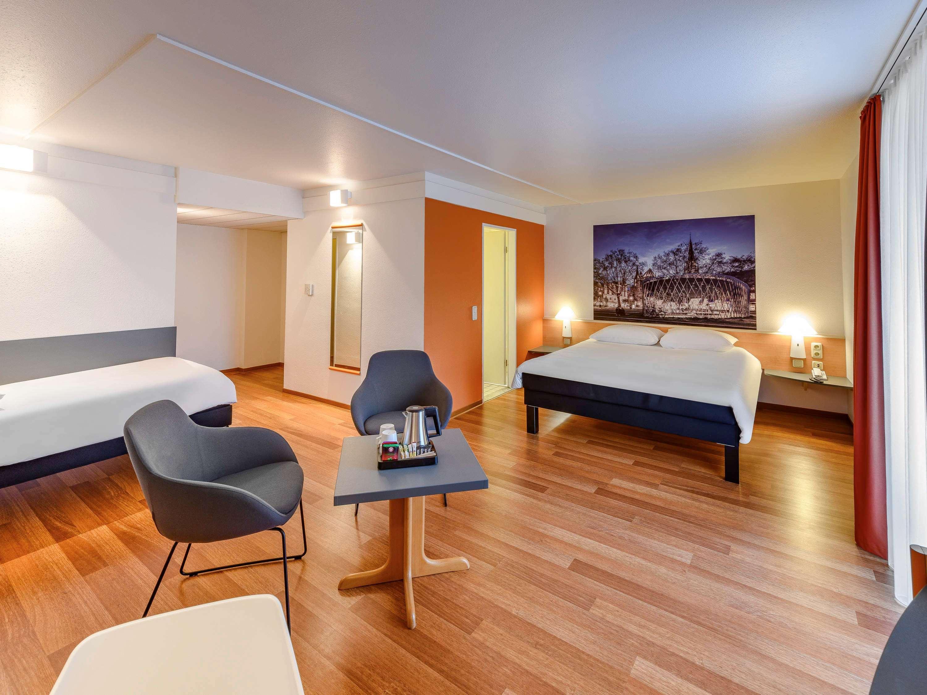 B&B Hotel Aachen-Hbf Bagian luar foto