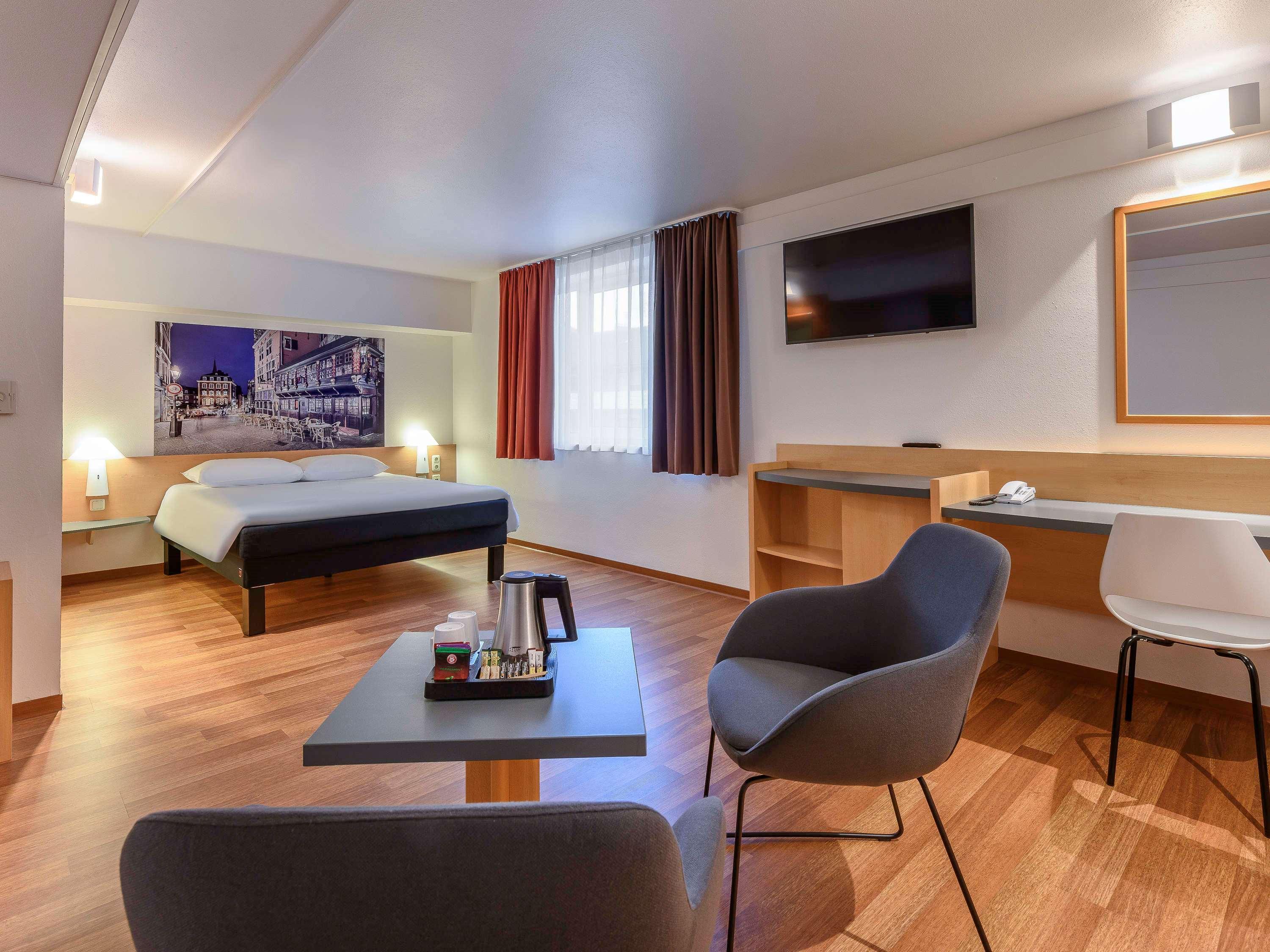 B&B Hotel Aachen-Hbf Bagian luar foto