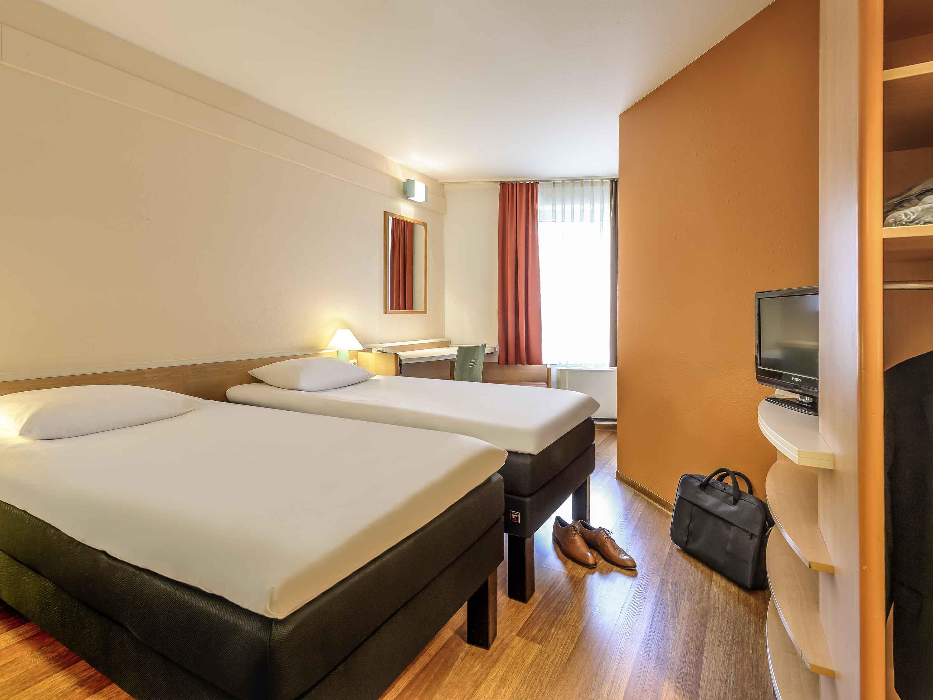 B&B Hotel Aachen-Hbf Bagian luar foto