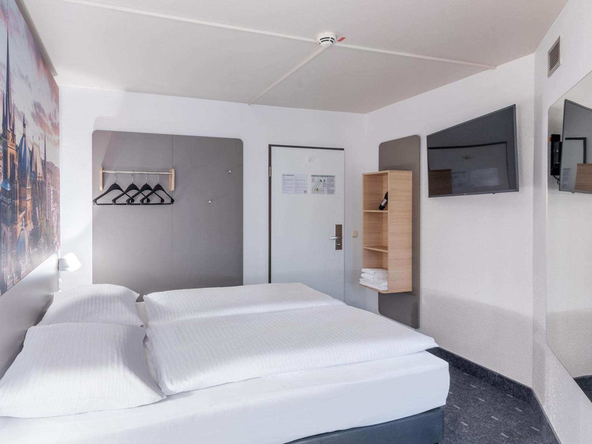 B&B Hotel Aachen-Hbf Bagian luar foto
