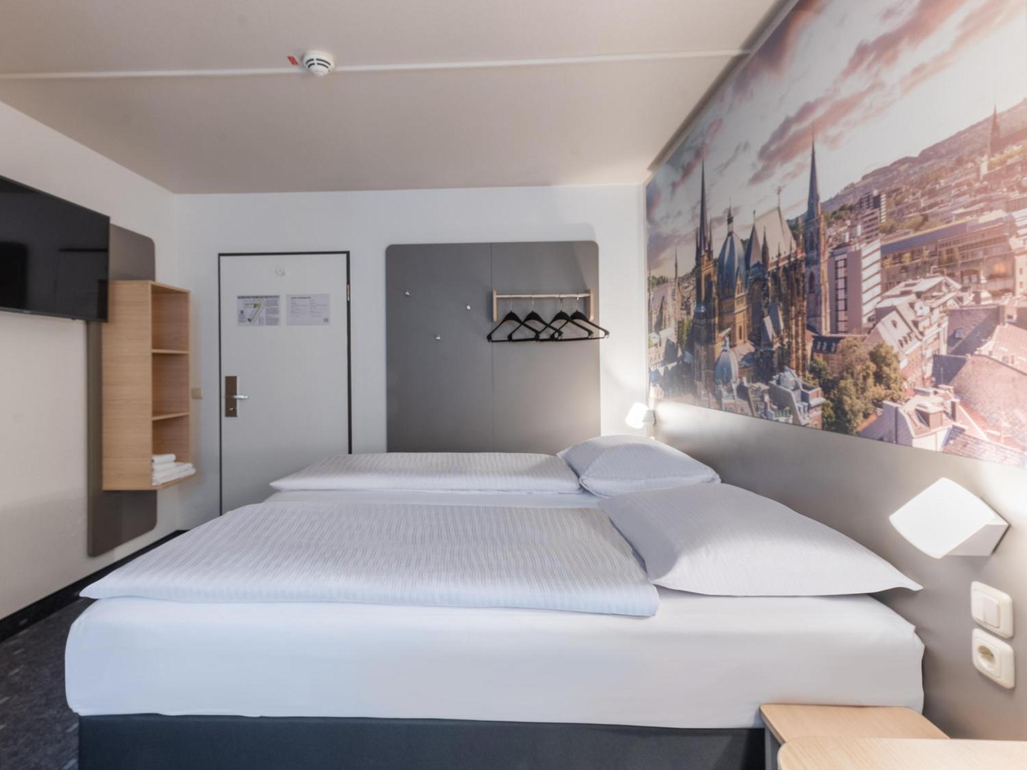 B&B Hotel Aachen-Hbf Bagian luar foto