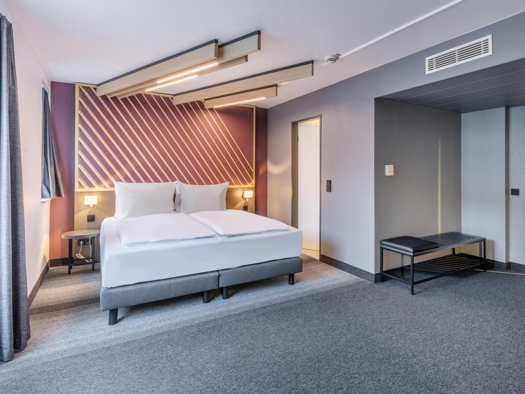 B&B Hotel Aachen-Hbf Bagian luar foto
